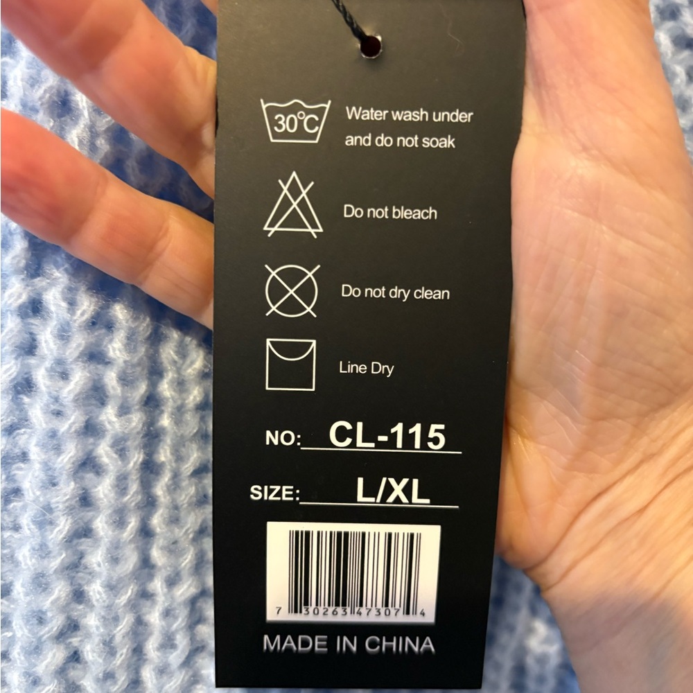 S. Christina Blue Cashmere Sweater NWT - Picture 6 of 8